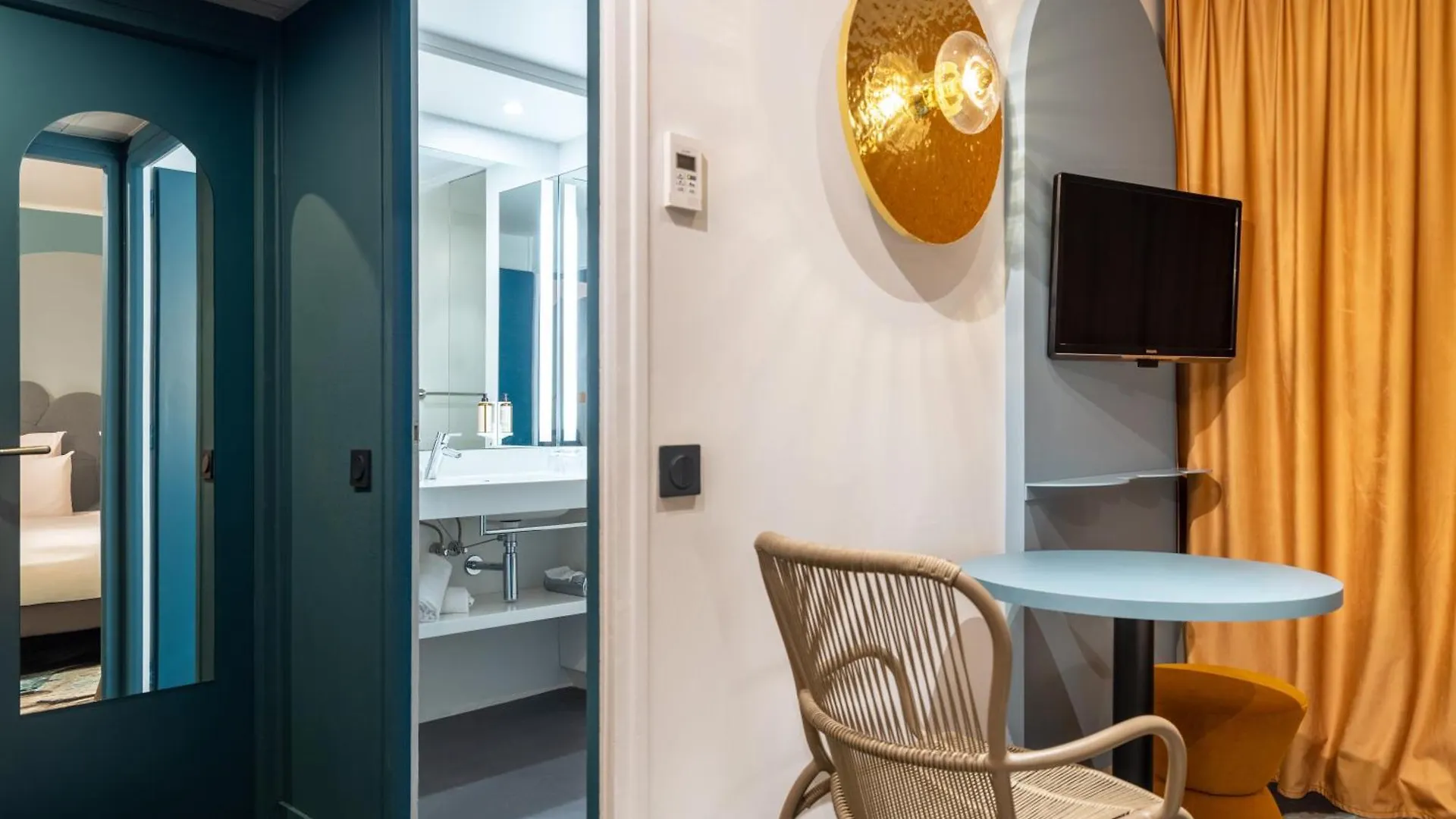 Mercure Annecy Centre 4*,