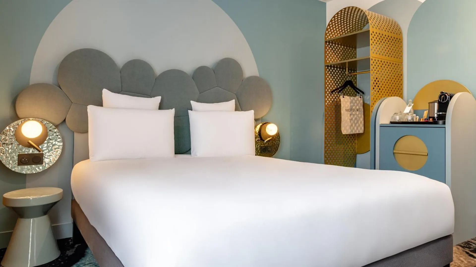 Mercure Annecy Centre 4*,